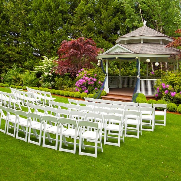 tenemos disponibilidad para alquilar baños de renta para fiestas en la fecha de su fiesta